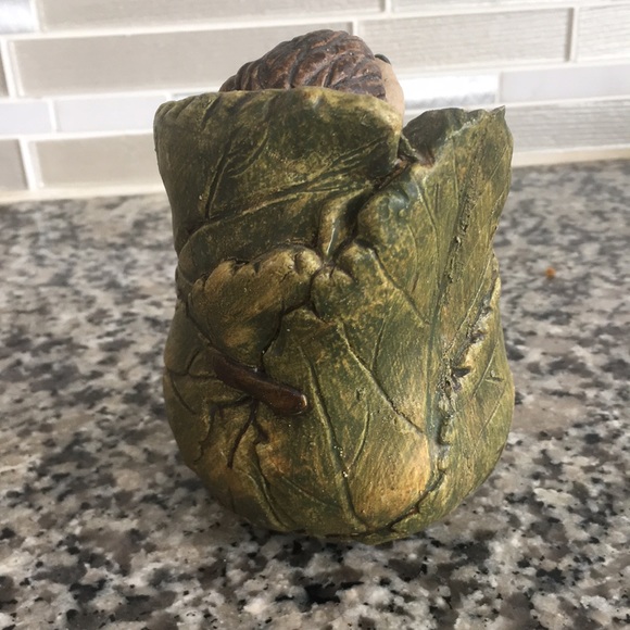 Resin Hedgehog Sleeping Wrapped in Leaves - Picture 4 of 12